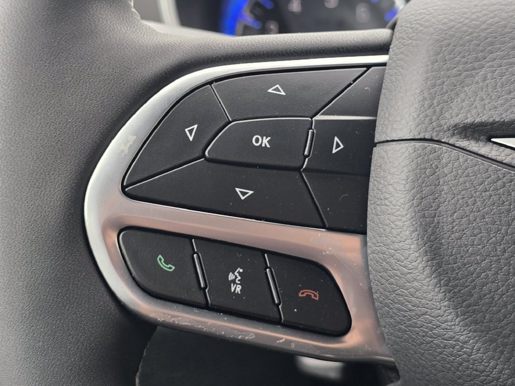 Used 2027 Chrysler Pacifica Select w/ S Appearance Package FWD image 34