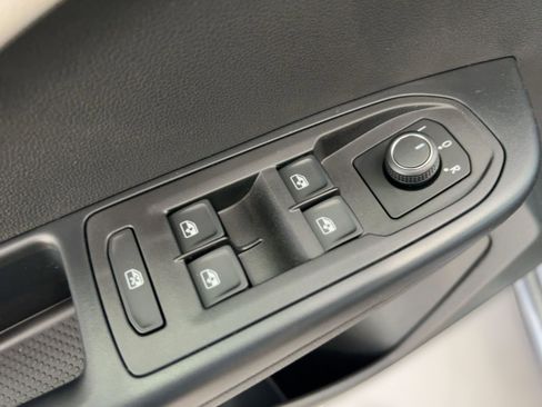 New 2026 Volkswagen Taos S image 13