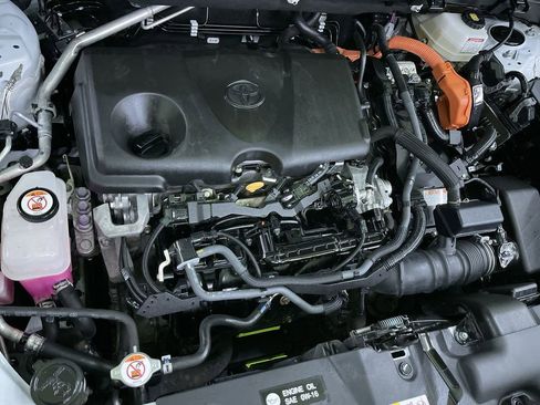 Used 2023 Toyota RAV4 Limited image 18