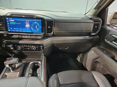Used 2023 Chevrolet Silverado 1500 LTZ AWD/4WD image 11