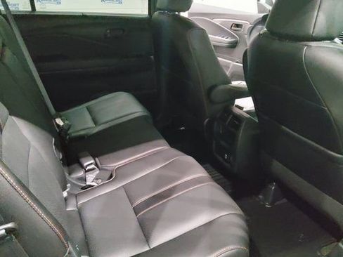 Used 2022 Honda Passport TrailSport image 17