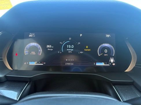 Used 2022 Jeep Grand Cherokee Altitude image 16