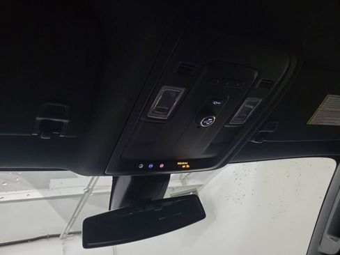 Used 2021 GMC Yukon SLT image 15