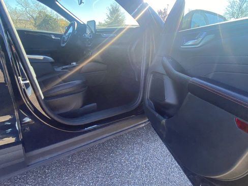 Used 2025 Ford Escape ST-Line image 15