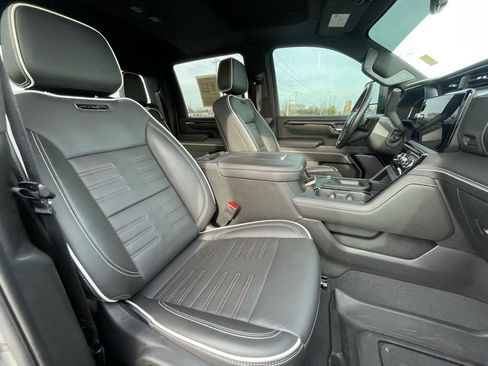 Used 2024 GMC Sierra 2500 AT4X image 30