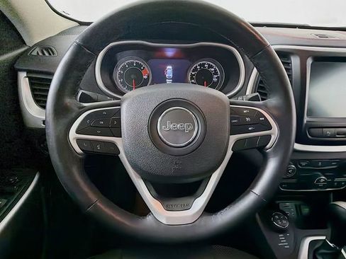 Used 2018 Jeep Cherokee Trailhawk w/ Quick Order Package 25L AWD/4WD image 13