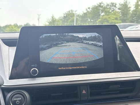Used 2023 Toyota Prius XLE AWD/4WD image 22
