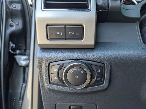 Used 2022 Ford F250 Lariat w/ Lariat Value Package image 25