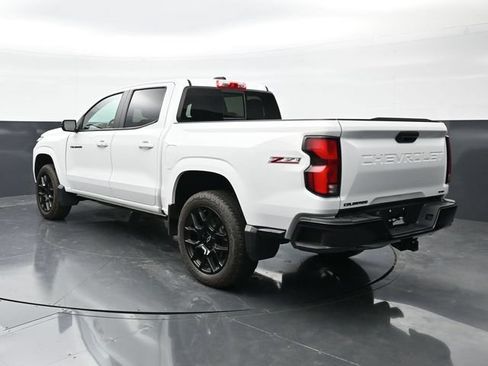 Used 2024 Chevrolet Colorado Z71 w/ LPO, Dark Essentials Package AWD/4WD image 8