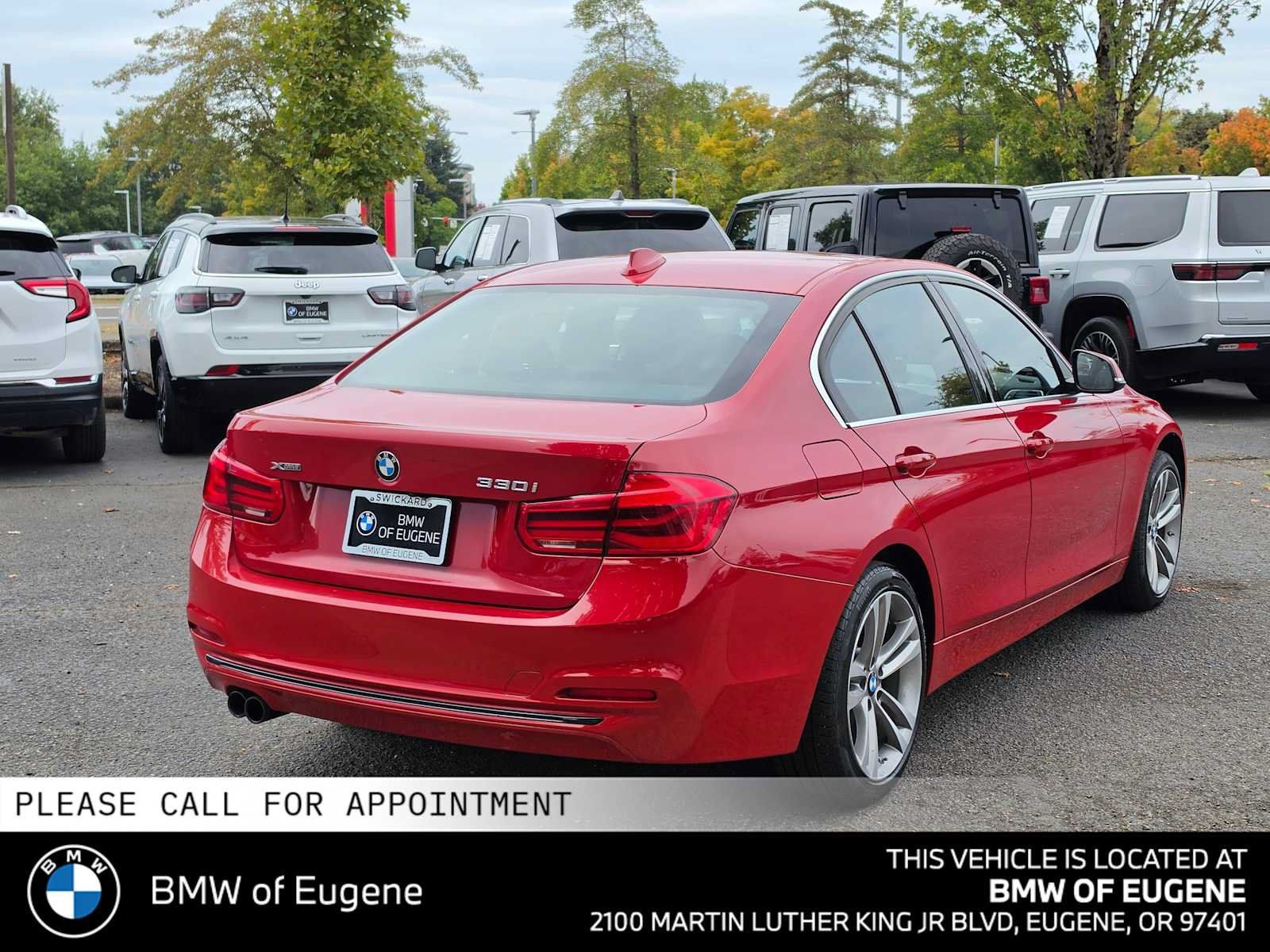 Used 2018 BMW 330i xDrive Sedan AWD/4WD image 3