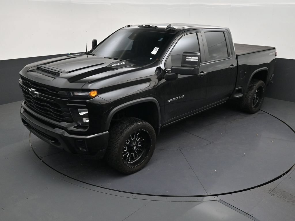 Used 2025 Chevrolet Silverado 2500 Custom w/ Custom Value Package AWD/4WD image 11
