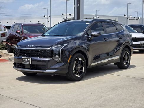New 2026 Kia Sportage EX w/ EX Panorama Roof Package FWD image 2