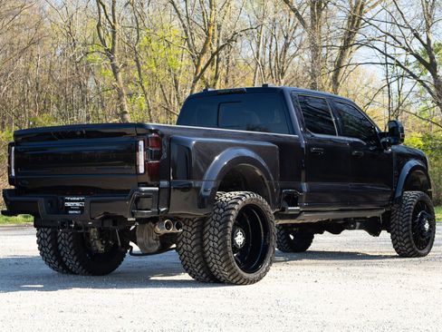 Used 2024 Ford F450 Platinum AWD/4WD image 16