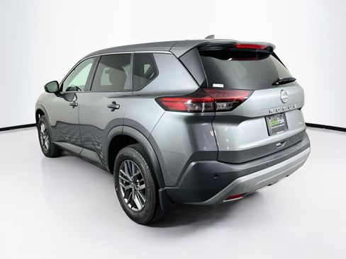 Used 2023 Nissan Rogue S AWD/4WD image 5