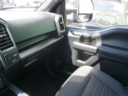 Used 2020 Ford F150 XLT w/ Equipment Group 302A Luxury AWD/4WD image 28