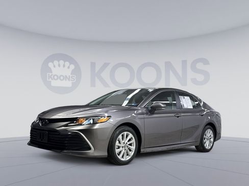 Used 2024 Toyota Camry LE image 1