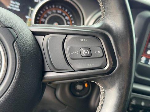 Used 2021 Jeep Wrangler Unlimited Sport AWD/4WD image 21