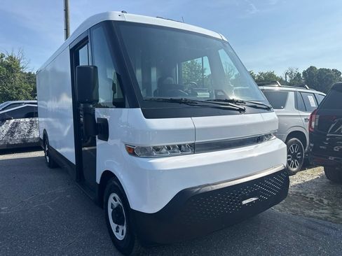 Used 2024 Chevrolet Brightdrop 600 w/ Commercial Equipment Package AWD/4WD image 2