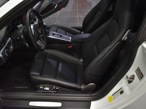 Used 2018 Porsche 911 Carrera RWD image 21