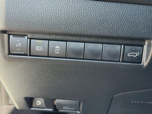 Used 2024 Toyota Venza Nightshade AWD/4WD image 35