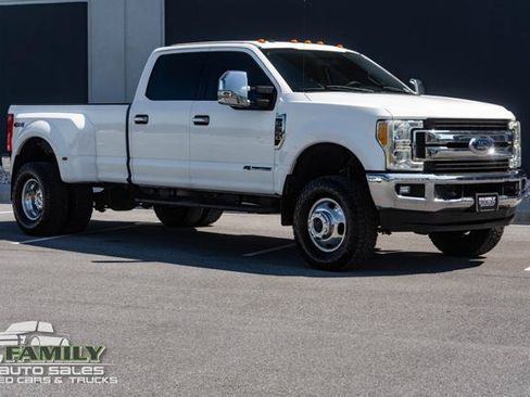 Used 2017 Ford F350 XLT w/ XLT Value Package AWD/4WD image 14