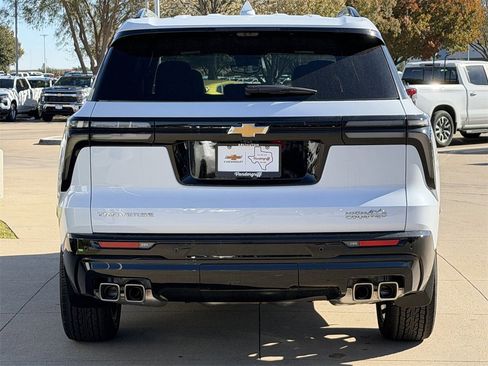 New 2026 Chevrolet Traverse High Country image 5