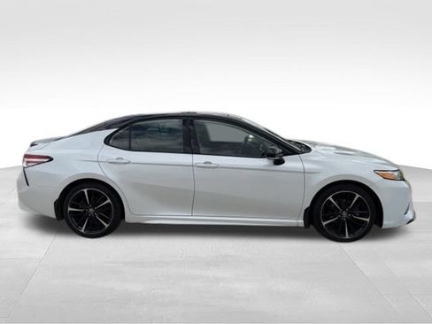 Used 2020 Toyota Camry XSE FWD image 6