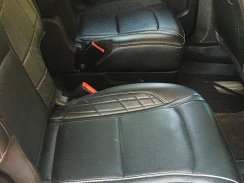 Used 2017 Ford Explorer Platinum AWD/4WD image 18