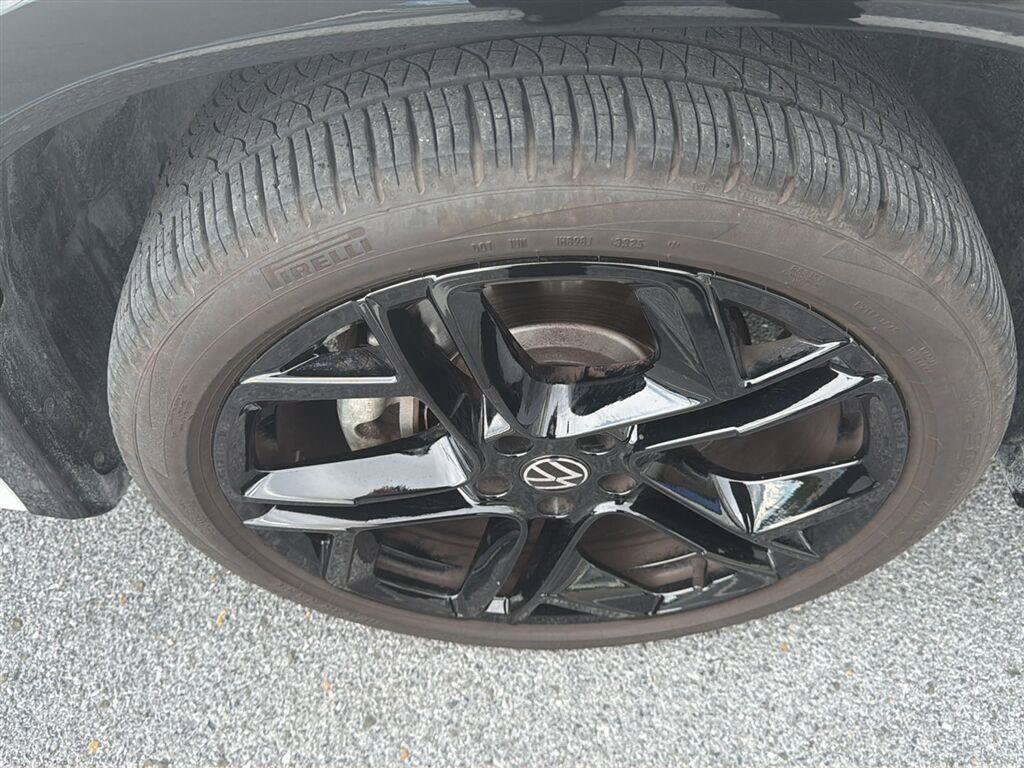 Used 2026 Volkswagen Tiguan SE R-Line AWD/4WD image 11