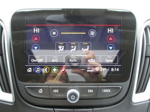 Used 2024 Chevrolet Malibu LT image 21