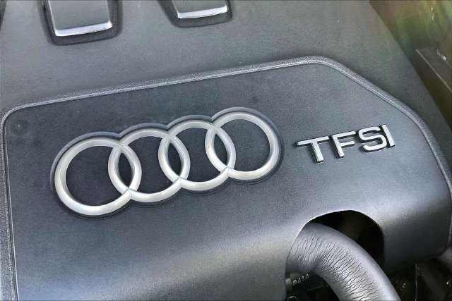 Used 2018 Audi Q3 2.0T Premium Plus w/ Premium Plus Package AWD/4WD image 31