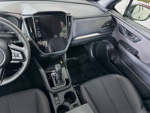 Used 2025 Subaru Forester Premium AWD/4WD image 26