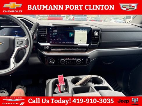 Used 2024 Chevrolet Silverado 1500 LT AWD/4WD image 17