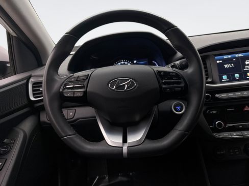 Used 2019 Hyundai Ioniq Electric image 12