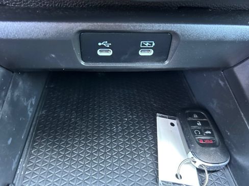 Certified 2025 Honda Accord LX image 25