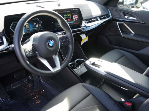 Used 2025 BMW X1 xDrive28i image 11