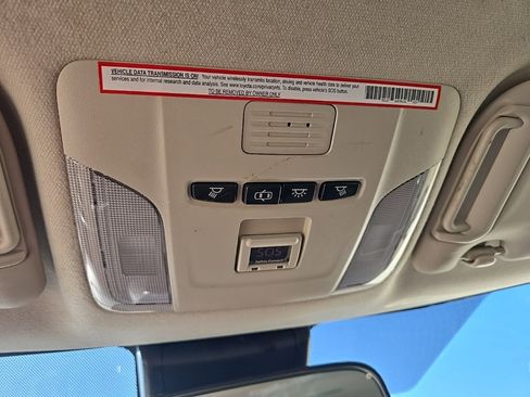 Used 2020 Toyota Corolla LE image 30