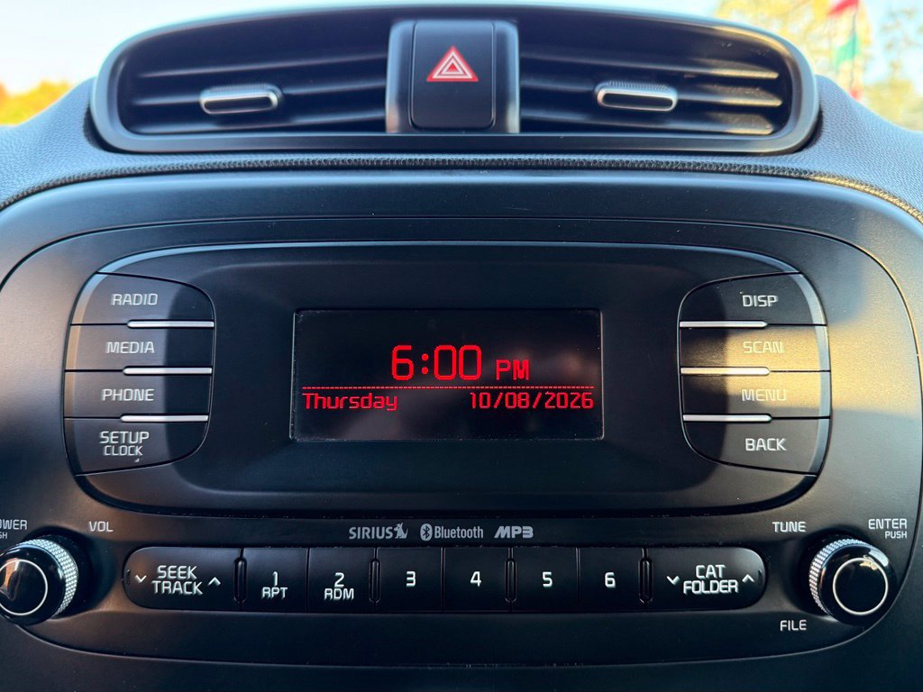 Used 2014 Kia Soul + FWD image 32