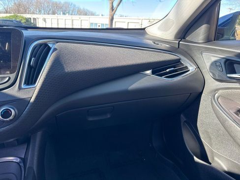 Used 2019 Chevrolet Malibu LT w/ Driver Confidence Package image 25