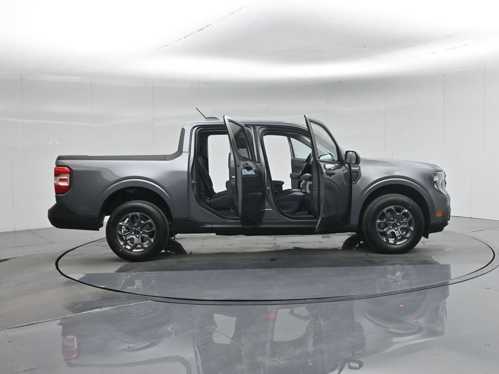Certified 2026 Ford Maverick XLT FWD image 5