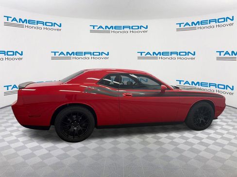 Used 2010 Dodge Challenger R/T RWD image 6