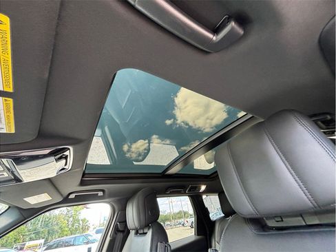 Used 2019 Land Rover Range Rover Sport Supercharged AWD/4WD image 40