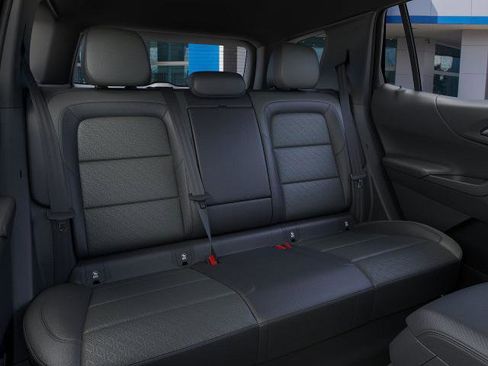 New 2026 Chevrolet Equinox LT w/ Convenience Package II image 17