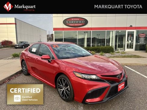 Certified 2021 Toyota Camry SE image 1