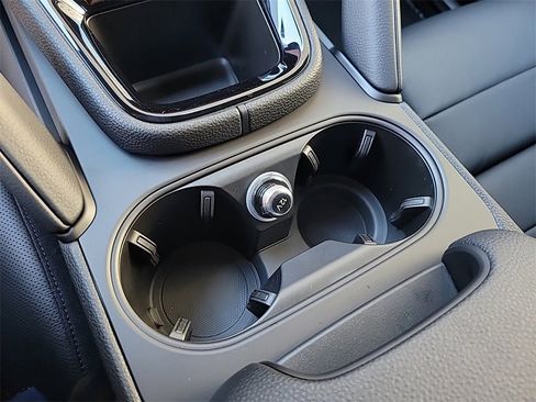Used 2025 Porsche Cayenne image 27