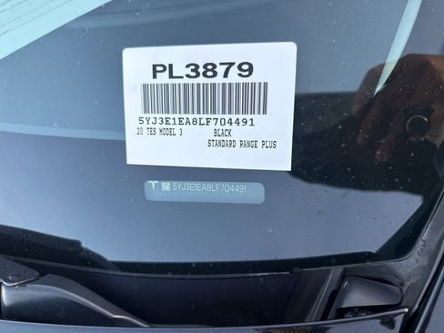 Used 2020 Tesla Model 3 Standard Range Plus image 9