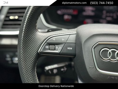 Used 2022 Audi SQ5 Premium Plus w/ Premium Plus Package image 32