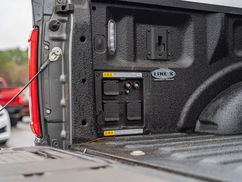 Certified 2022 Ford F150 Lariat image 16