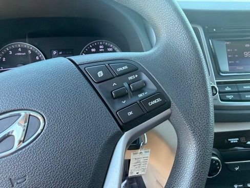 Used 2018 Hyundai Tucson SE AWD/4WD image 22