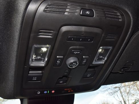 Used 2023 GMC Yukon XL Denali w/ Denali Reserve Package image 35